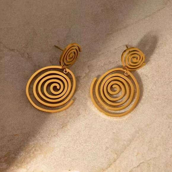 18K Gold Plated Swirl Earrings*Drop Earrings*Spiral Earrings*Waterproof Jewelry - Picture 5 of 8